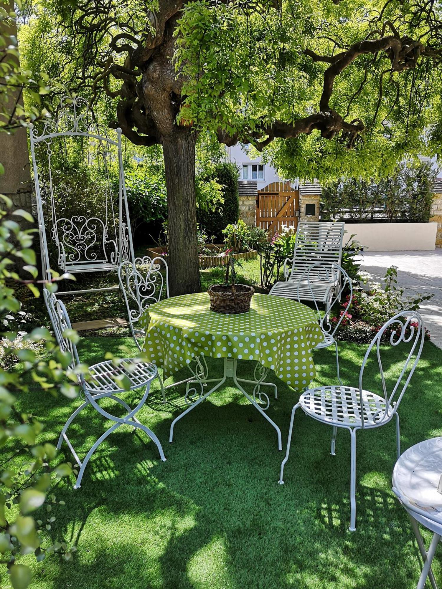 La Roseliere Maison Plain Pied Confortable Belle Decoration Jardin Magnifique 10 Mn A Pied Centre Ville Bayeux Proche Plages Du Debarquement Exteriör bild
